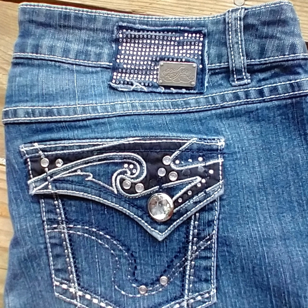 One 5 One Embellished Blue Jeans